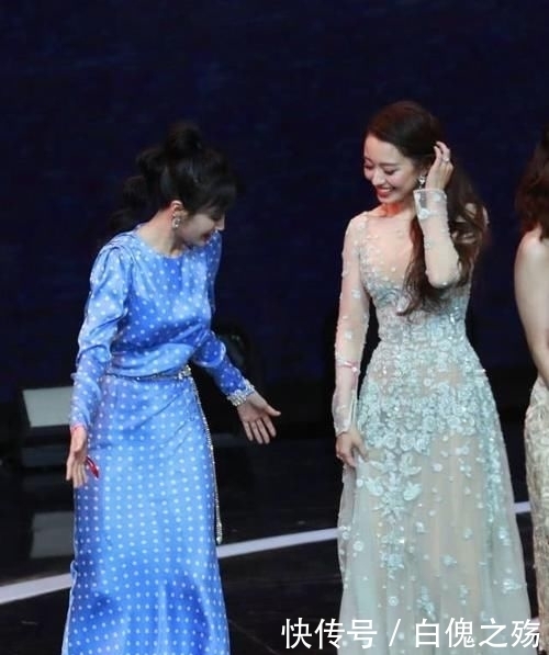  台上还@郎朗老婆台下也很气质，一条普通的睡裙，被她穿出婀娜身材！
