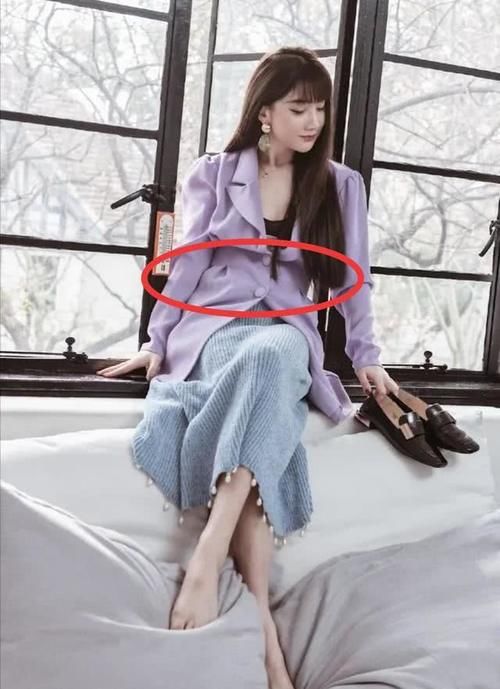  『西装外套』穿衣怎么变高级？整体风格有特点，关键不能忘细节