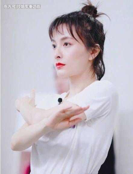 吴京妻子喜得二胎,吴昕发文送祝福,却一句话啪啪打脸自己……