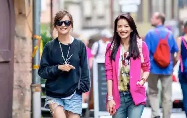 42岁冻龄“阿姨”颜值吊打未成年，“美少女”究竟吃了什么仙丹？