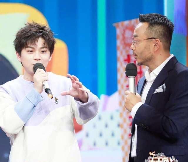 #联名#lisa的卫衣怎么这么眼熟?原来顶级爱豆也穿网红款?