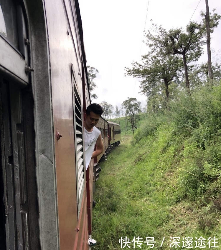 亚洲这个国家的火车都没有门,中国游客:从来没见过这样的火车