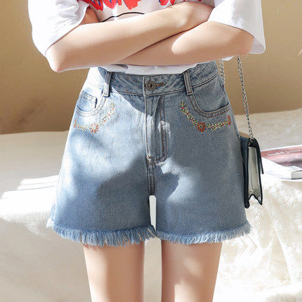 牛仔短裤,只有这么穿,修长白皙的双腿才会格外亮眼