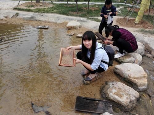 中国最豪景区，每年投200万黄金供游客“淘金”，门票60元太值了