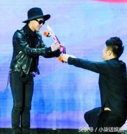 杜海涛餐厅7人腹泻就医 餐厅称其碰瓷？耍大牌拒处理海涛3段黑史