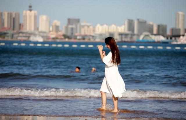 秋日海滨，别样浪漫