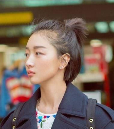  「短发」扎短发的妹纸从额头美到后脑勺，这么多种短发扎法总有你会用的