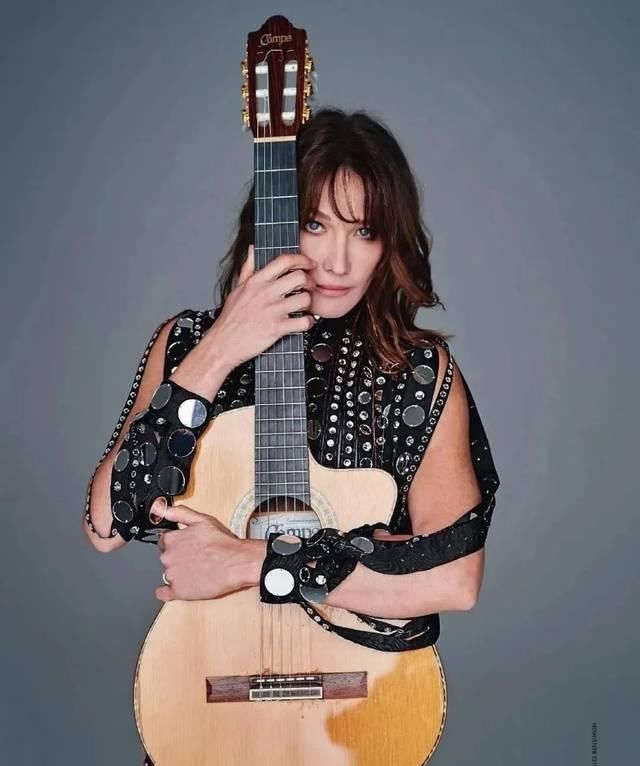  【女人】超模Carla Bruni 法国女人中的一个传奇