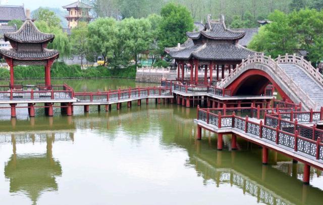 中国最“穿越”景点,像活着的古代名画,游客来这里梦回大宋