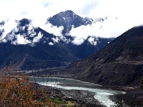 全球最“深”的大峡谷，深度6000米，底部恍若远古时代！