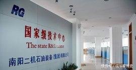 河南一“三线厂”，辉煌无比，块头大，进去像迷宫，旧址惹人怜