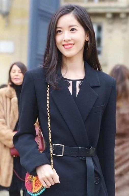 章泽天居然这么美，网友：可惜刘强东看不出来