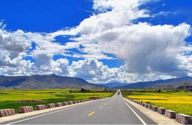  『经济』在西藏建铁路难度是很大的，但为何还要修川藏铁路？看完就知道了