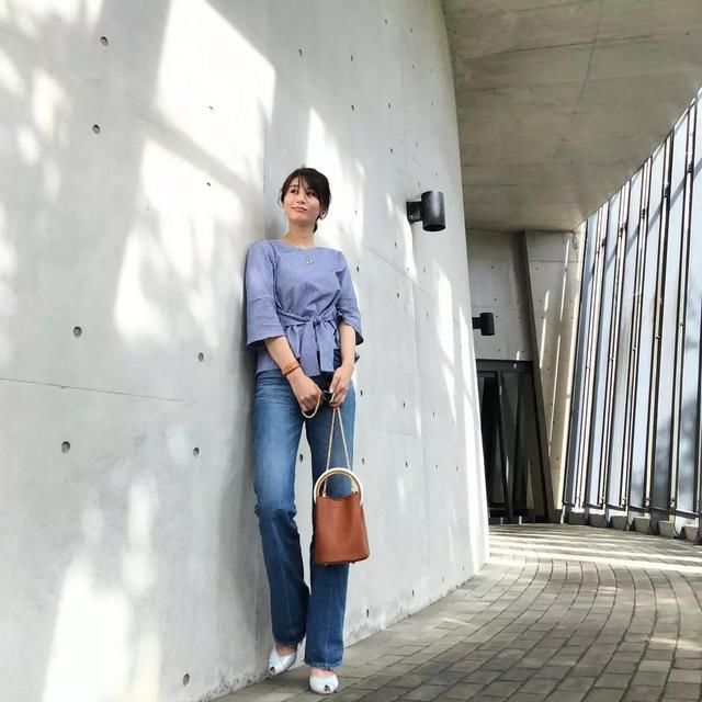 日本美魔女妈妈的穿搭分享，她的气质搭配值得你pick！