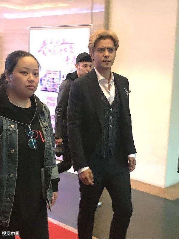 罗志祥流泪发抖被质疑吸毒，本尊空降粉丝群亲自辟谣！