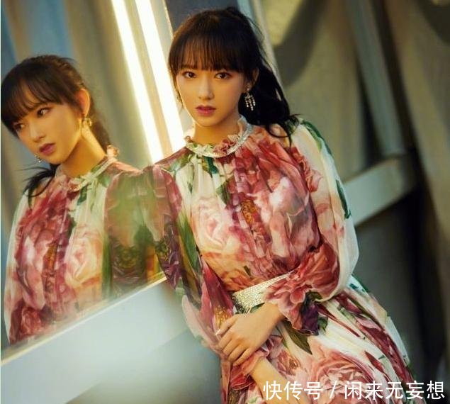26岁的热巴和20岁的程潇撞衫，网友程潇要挤炸胸围了