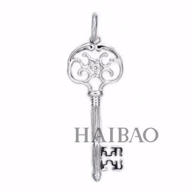 这不只是珠宝展,更是周生生 量身打造的英伦童话!