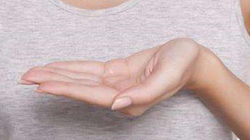 吹风机去黑头，几天下来，鼻子鸡蛋般光滑