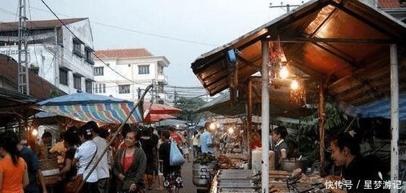 游客去越南旅游, 看见老挝女子, 表示很美但不敢要