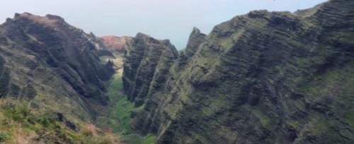 世界最湿的地方,几乎天天下雨,连被子都长出蘑菇!