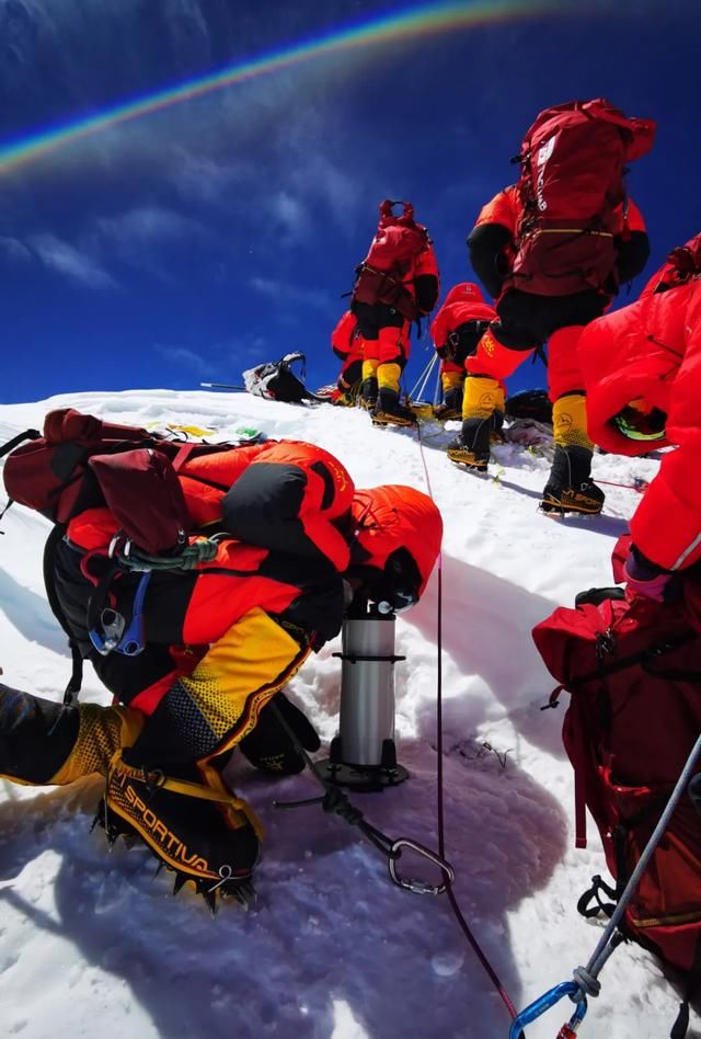 探索精神|看了一圈,没几个讲明白的,中国测量队为什么又登顶珠峰?