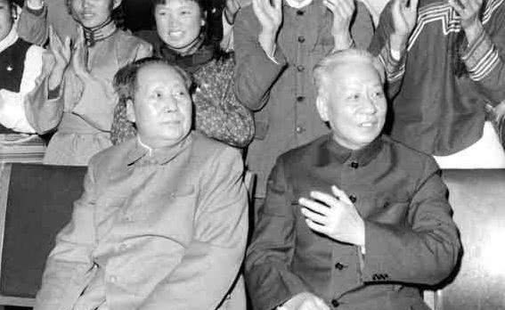 《论共产党员的修养》的版本演变