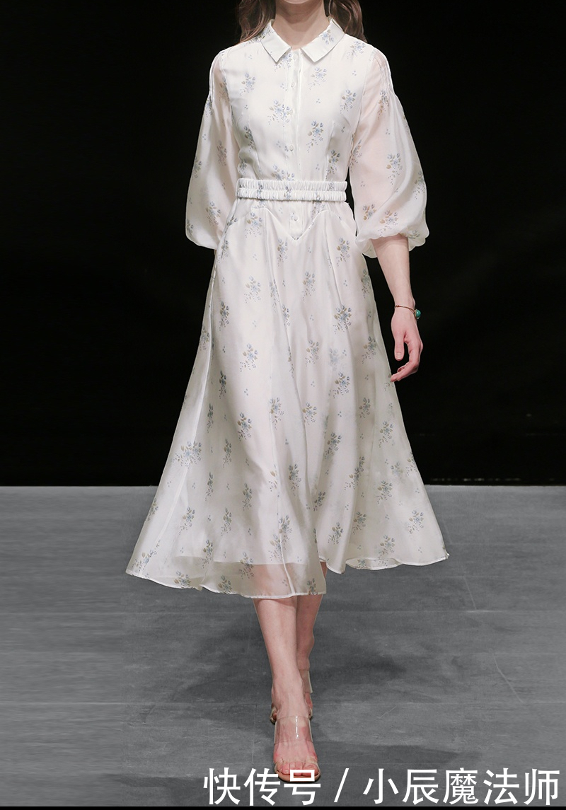  『复古方领』高级又时髦，照着穿回头率200%！