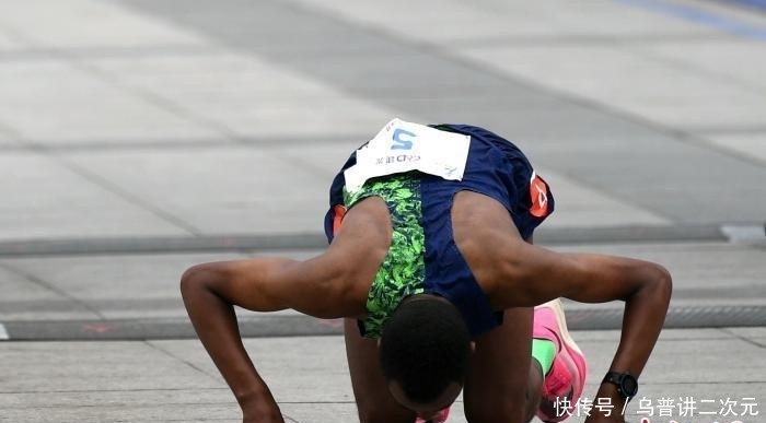 厦门马拉松鸣枪