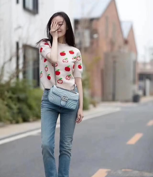  更上：五一出游穿什么?4件单品让你拍照更上镜
