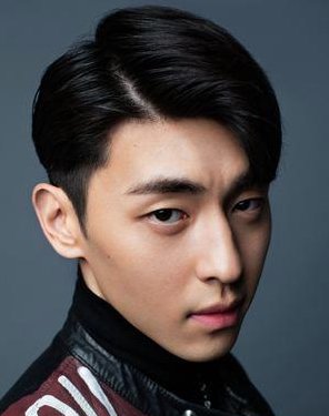 男生剪这六款发型，让你帅气倍增