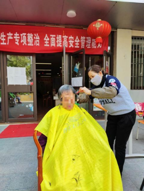  「养老院」70多天封闭，爱未隔离！江苏2400多家养老院有序恢复开放
