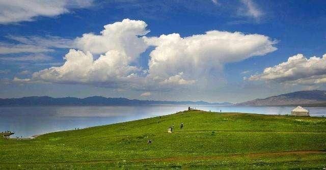 新疆最大的湖泊:面积是70个西湖,必须坐车游览,仍在年年变大