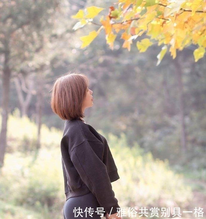 紧身裤|美女锻炼的时候一点不认真,紧身裤都白穿了!