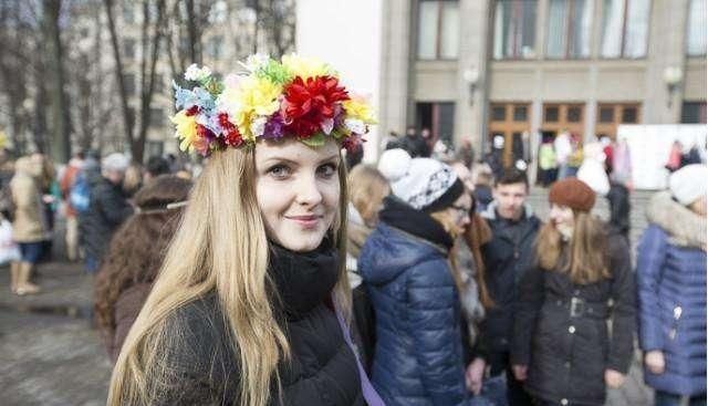 白罗斯对中国免签,中国优秀单身男人和被限制出境的美女高兴坏了