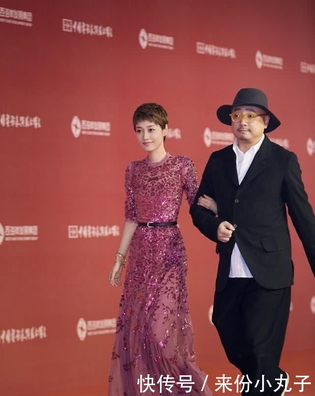 大方:马伊琍时髦大方,大女人形象异常鲜明