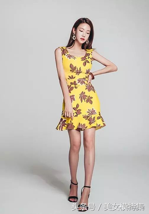 甜美人妻朴正允，甜美枫叶连衣裙