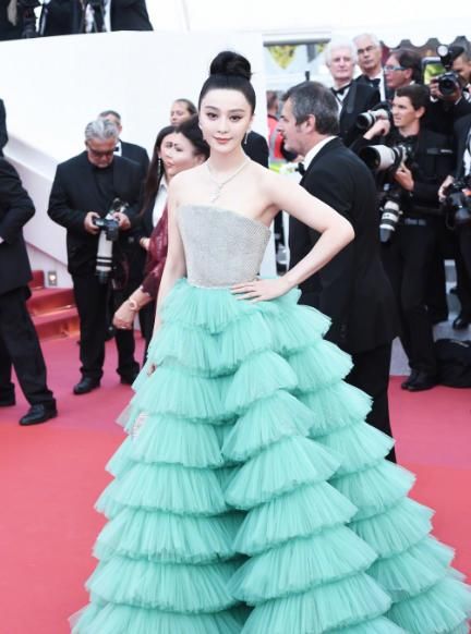 这则消息在网上流传很广，网友在问范冰冰工作室会出来避谣吗?