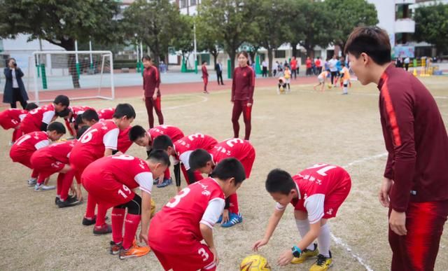 中国国家队足球最近比赛