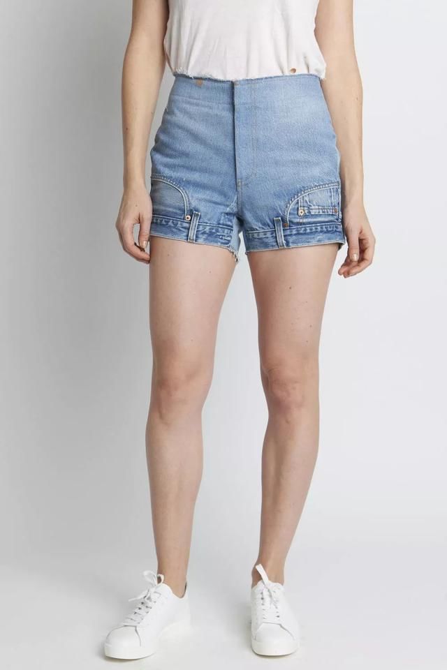 满大街都是牛仔短裤，最显腿长的那条终于被我找到了！