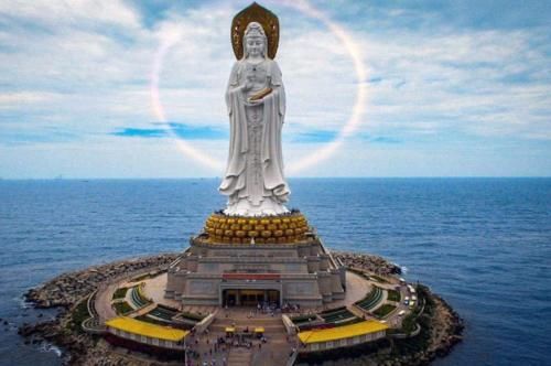 终于知道为什么飞机途径“南海观音像”,都必须要绕行一圈?你知