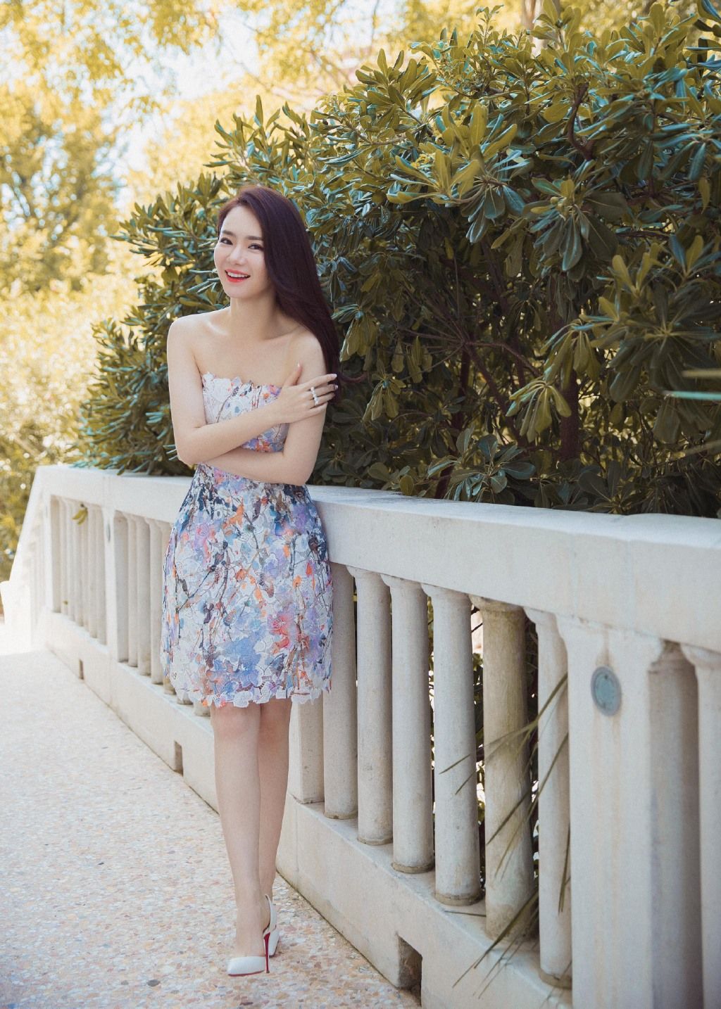 戚薇:白到发光的水嫩肌肤