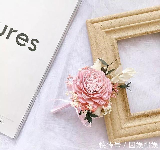 点击@精致胸花指南,创意搭配出色吸睛都在这里了,点击领取