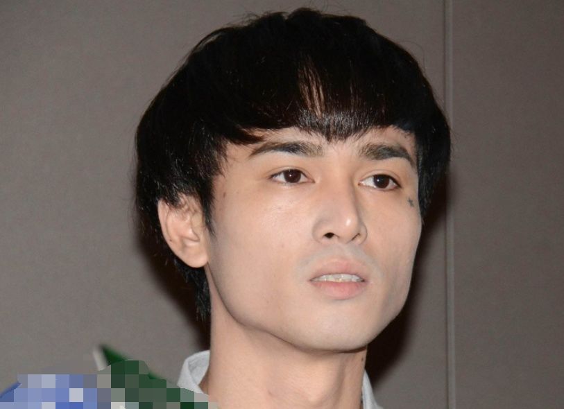 胡睿儿被曝“捡尸”疑似性侵，曾为恋情回应:离婚就送超跑给网友