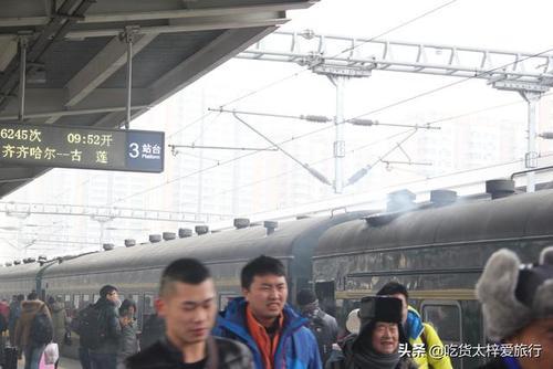 致敬绿皮车：不是所有火车都叫绿皮车，现存的绿皮车都是公益列车