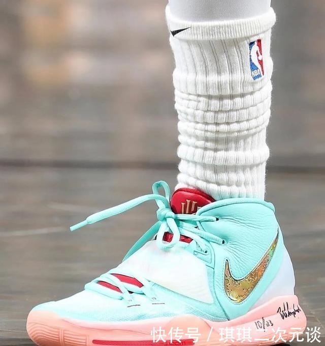 『球员』NBA球员上脚:欧文这赛季穿的球鞋,这些配色很有纪念意义!