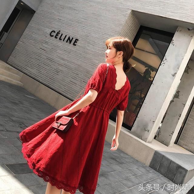 若隐若现的性感诱惑！蕾丝连衣裙只为女人而生