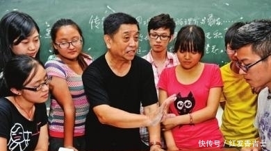  #分上#他参加3次高考，最后682分上了北大，他却为何含泪撕掉录取通知书
