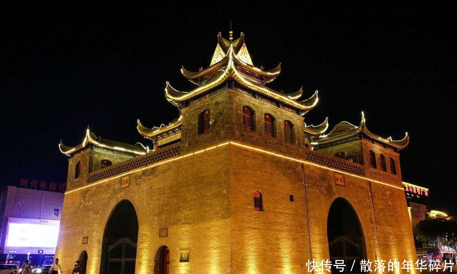 西北最悠闲的城市，生活节奏和成都相当，历史文化完虐兰州