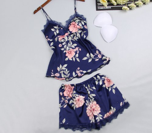 性感新焦点:“勾魂衣，白嫩一片，太美了!让老公回家挪不开眼睛