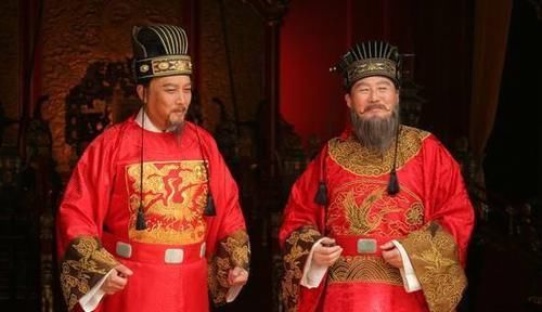万历帝@奇葩宰相6年执政5年在辞职,皇帝更奇葩,面对123封辞呈一字不回